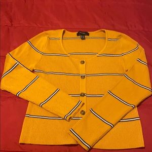 Sweetheart boho V neck sweater shirt